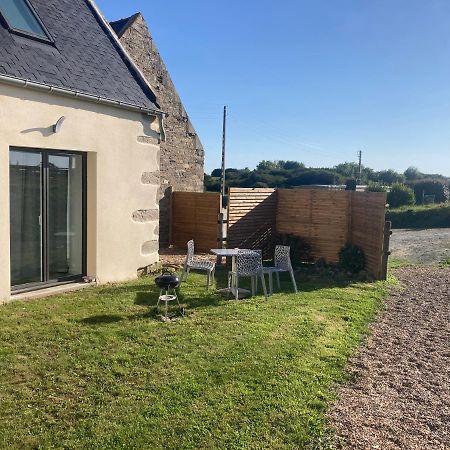Gite Sur Ferme Equestre Pouldreuzic Exterior foto